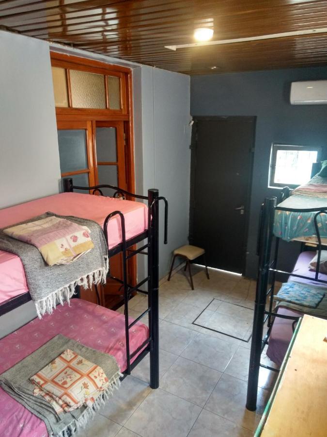 Koala Hostel Мендоса Номер фото