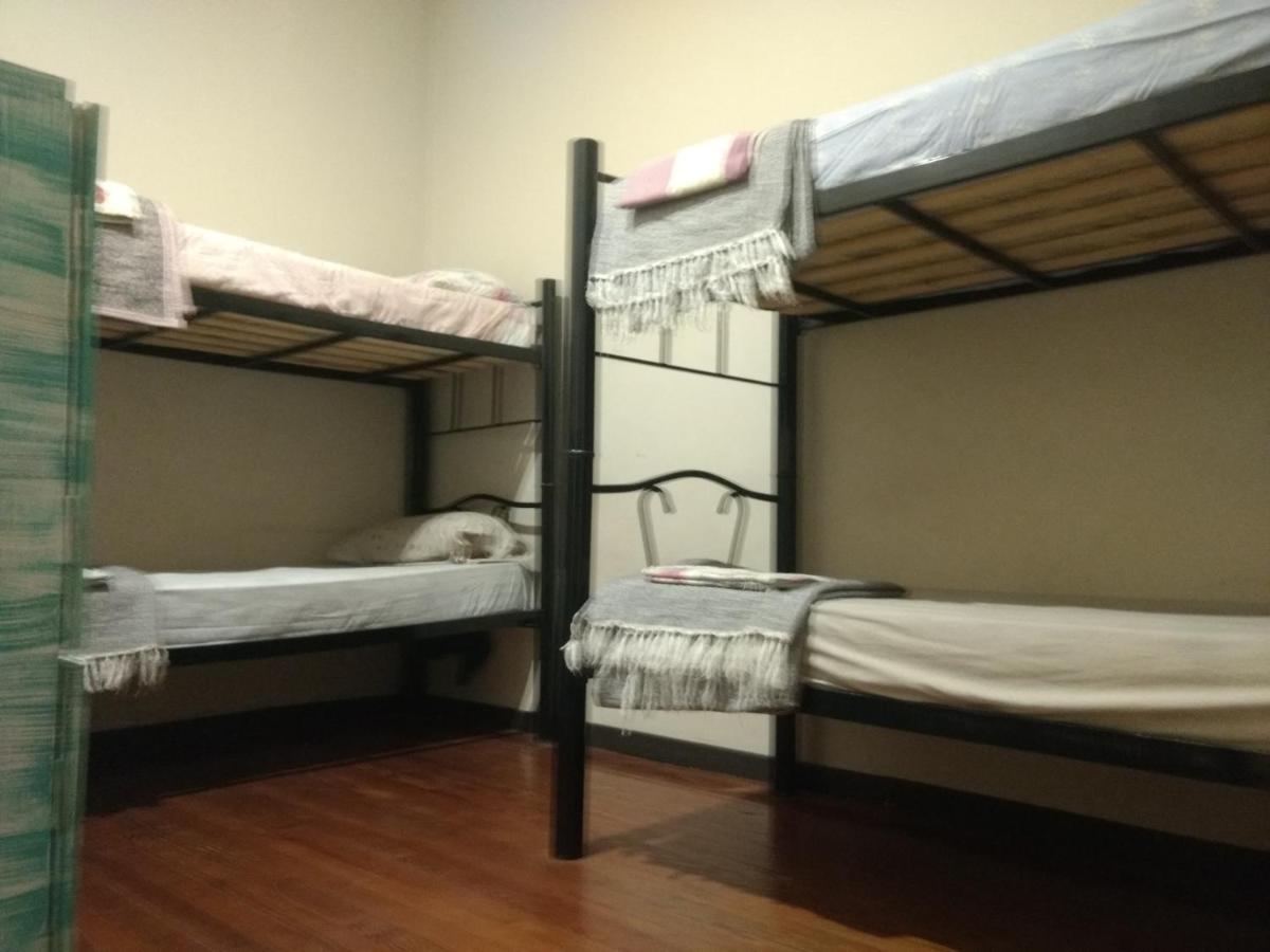 Koala Hostel Мендоса Екстер'єр фото